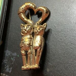 Vintage 1990 Giovanni cat Broach-